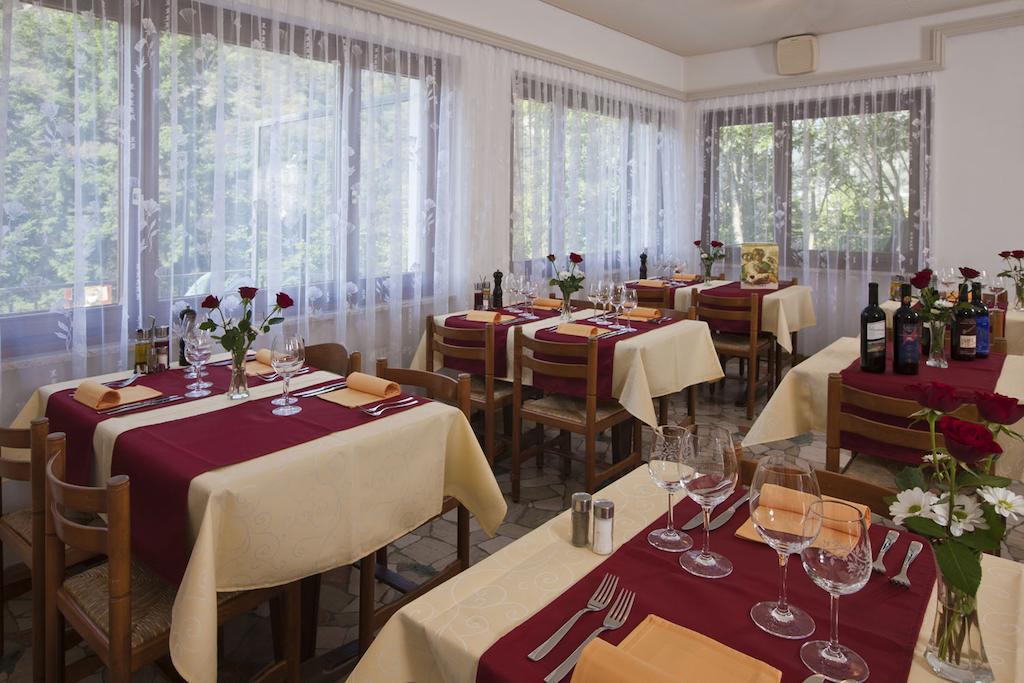 Hotel Al Lago Vogorno المظهر الخارجي الصورة