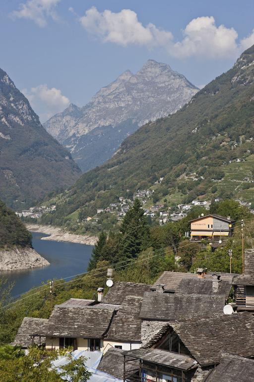 Hotel Al Lago Vogorno المظهر الخارجي الصورة