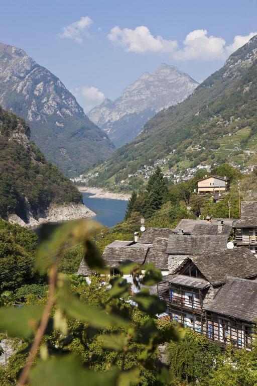 Hotel Al Lago Vogorno المظهر الخارجي الصورة